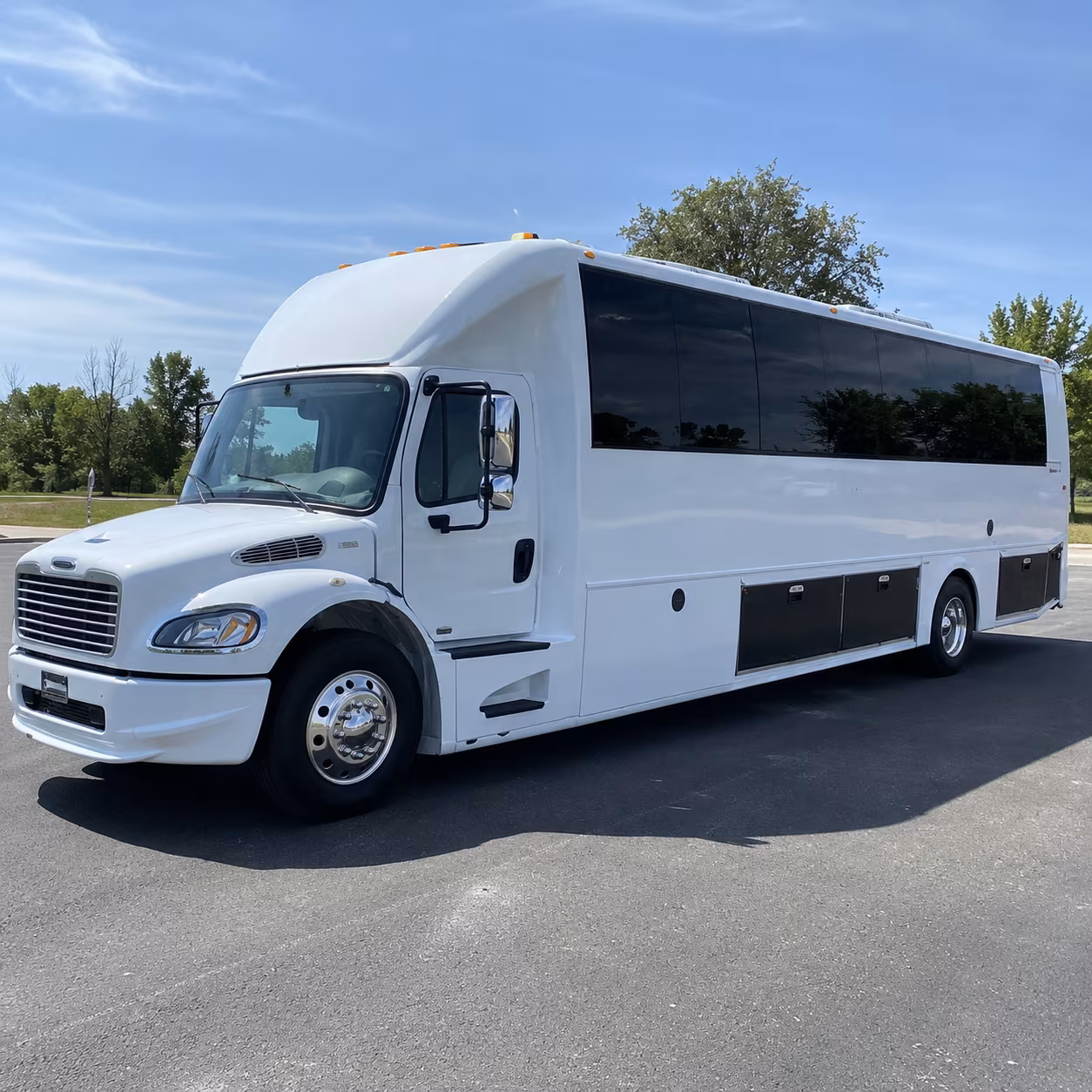stanton 40 passenger party bus